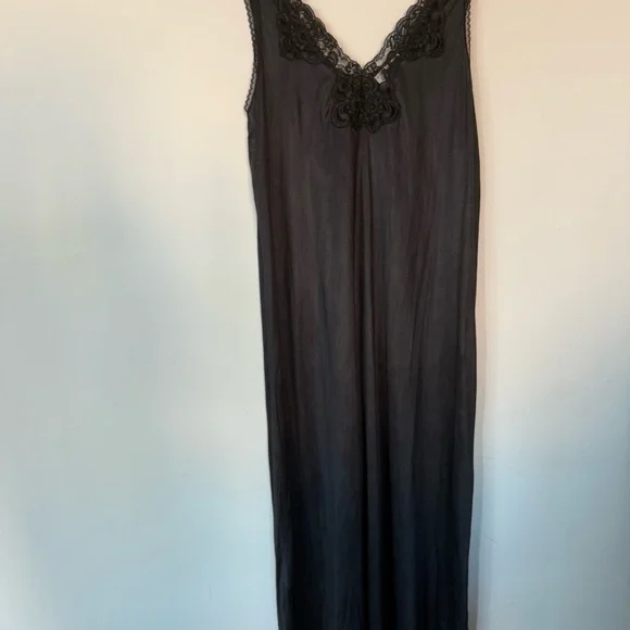 Vintage Vanity Fair Black Silky Lace Nightgown Maxi Intimate Dress Small Y2K 90s - Picture 5 of 13